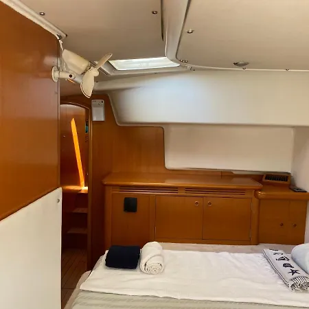 Catamaran Yattatil 말마리스